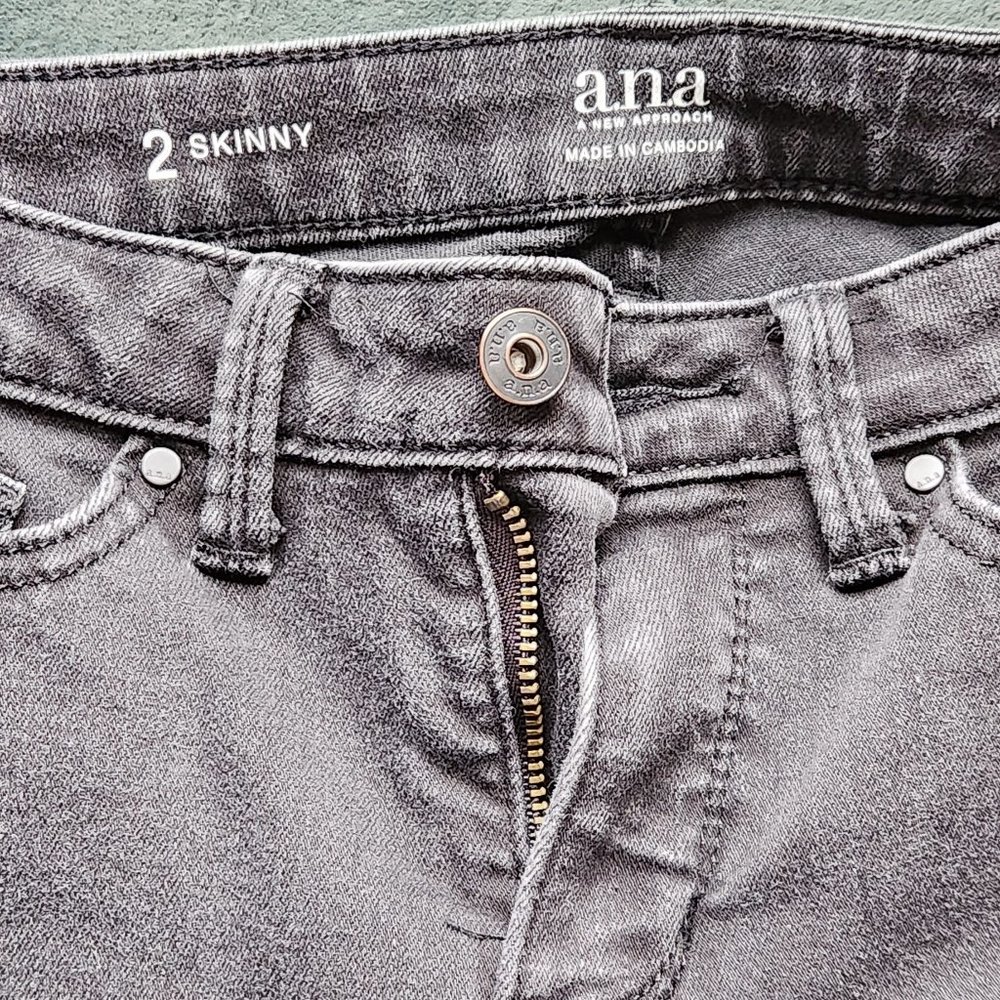 Ana Women's Black Skinny Jeans